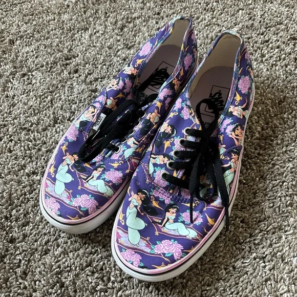 Vans x Disney Aladdin sneakers - Picture 2 of 8